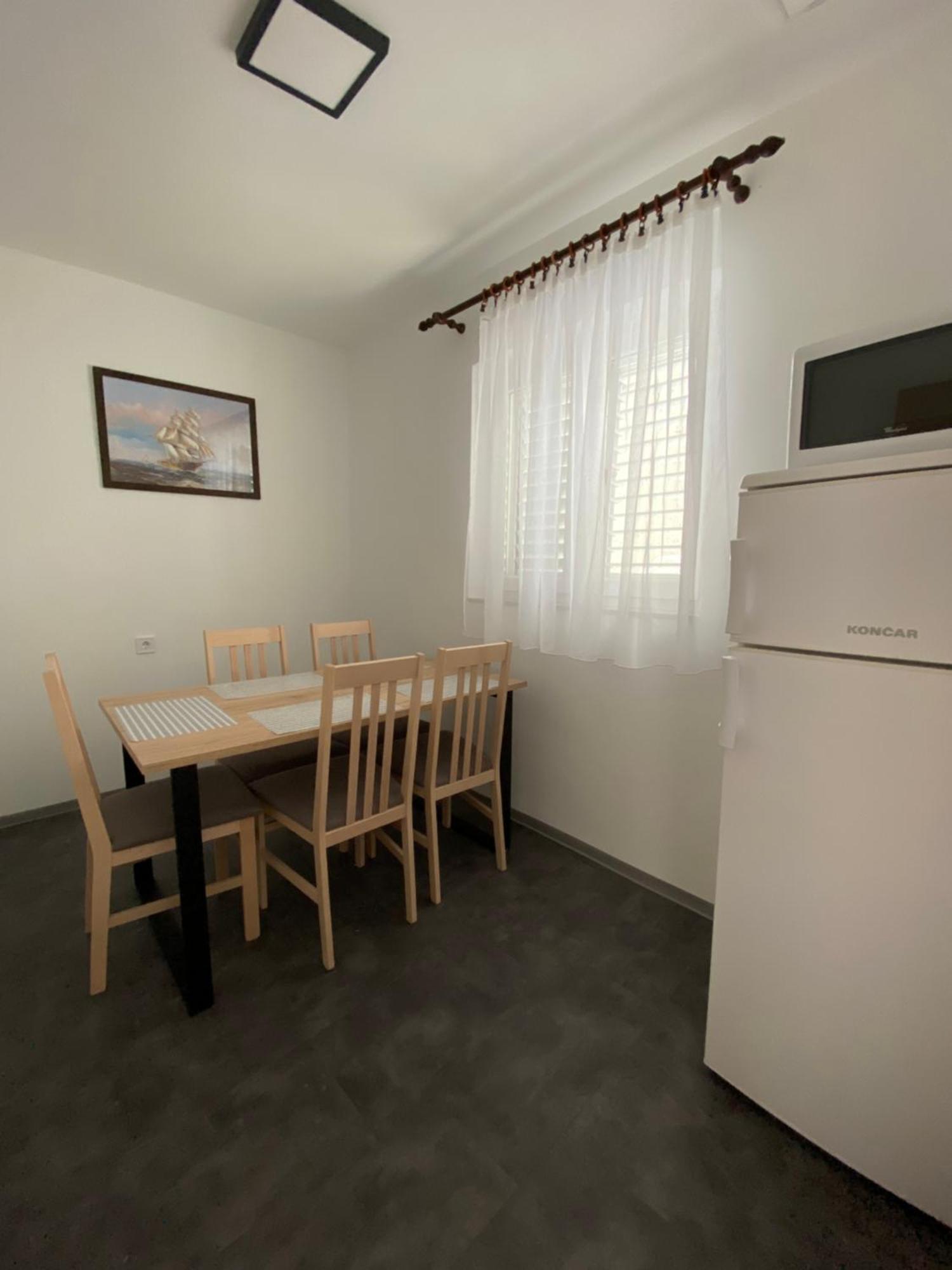 Apartmani Pozega Паг Экстерьер фото
